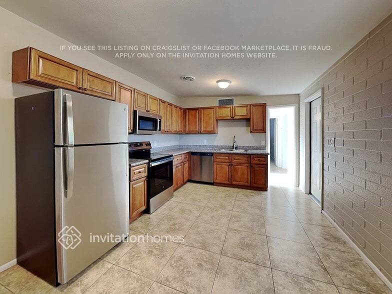 Building Photo - 1355 W 6th Ave