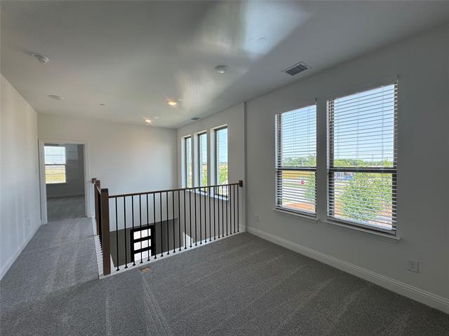 Building Photo - 833 Lennox Dr