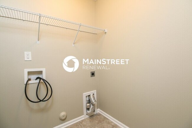 Building Photo - 3 Bedroom Pet-Friendly Home in Winston-Salem, NC with Main Street Renewal
