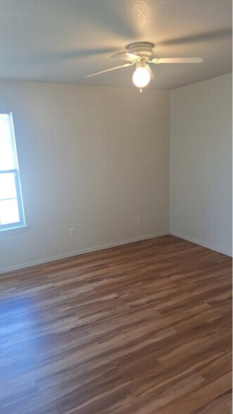 Building Photo - 3706 Malibu Ln
