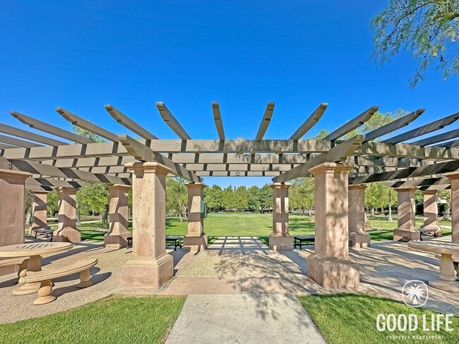 Building Photo - Stylish 2-Bed 2-Bth Home in Irvine with Pool, Jacuzzi, Basketball Court, Balcony & 2 Car Attached...