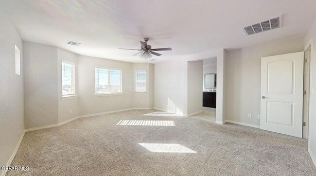 Building Photo - 14925 Pebble Hills Blvd