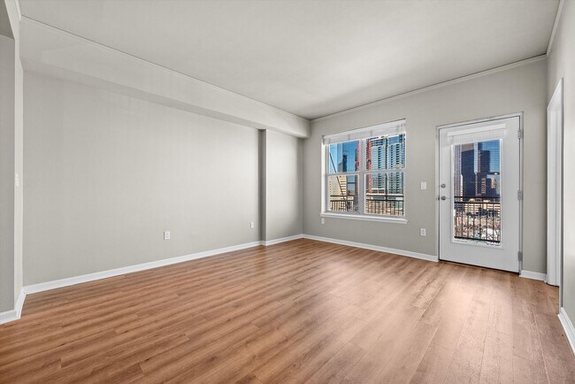 Building Photo - Downtown Living