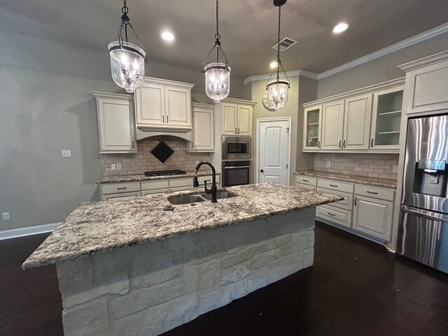 Building Photo - 15623 Shady Brook Ln