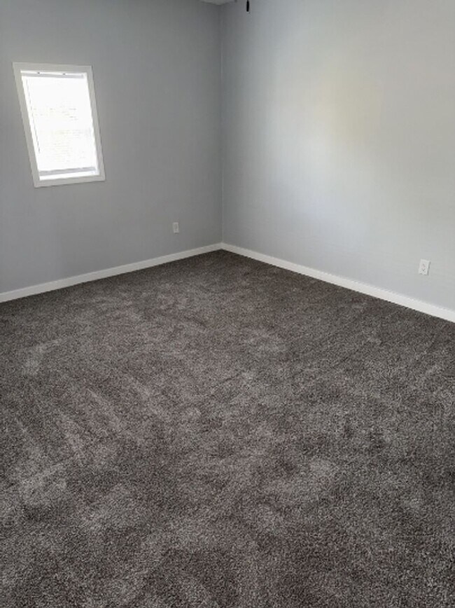 Building Photo - 940 Jefferson Ave