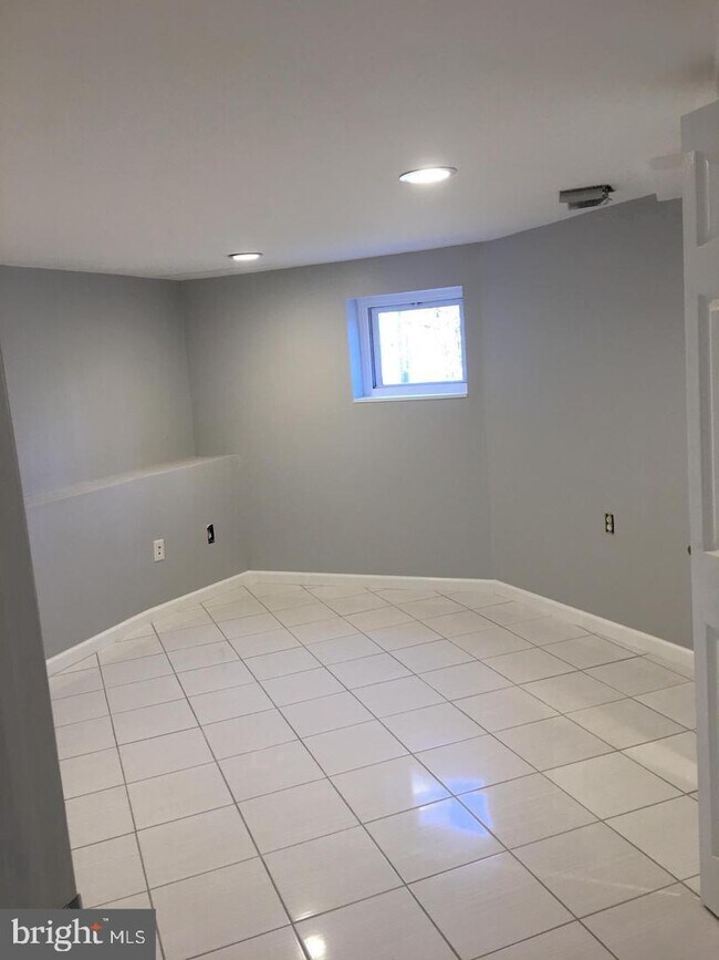 Building Photo - 132 Paoli Pike