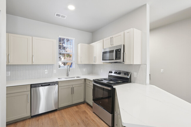 Building Photo - Camellia