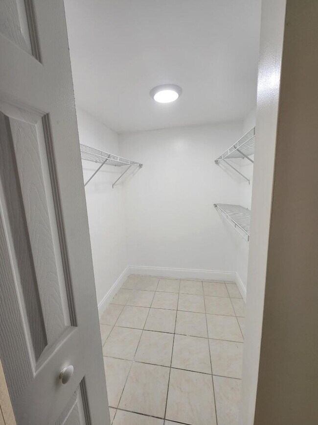 Building Photo - 4384 NW 9th Ave