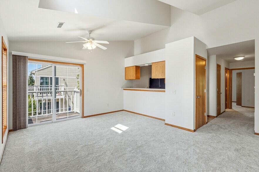 Building Photo - 3509 Maple Grove Dr