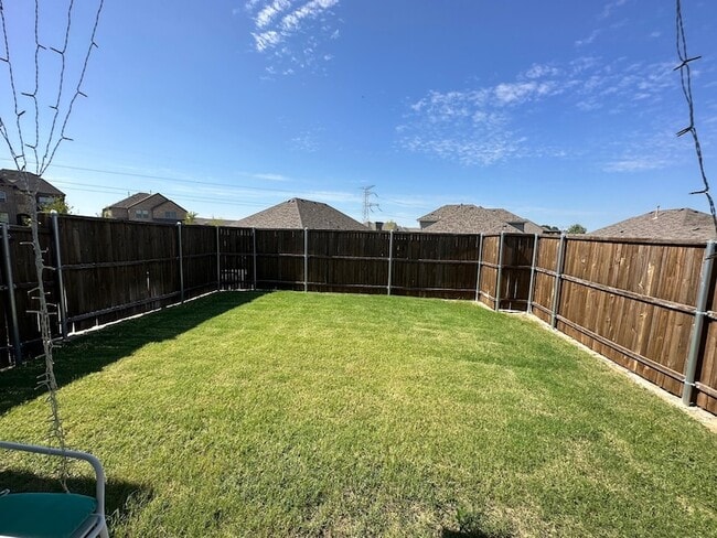 Building Photo - 9632 Staffordshire Rd