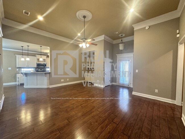 Building Photo - 307 Amber Dr