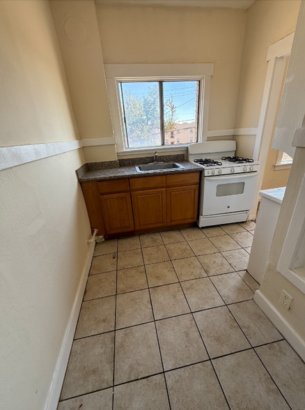 Building Photo - 3524 Foothill Blvd