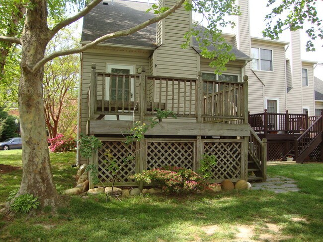 Building Photo - 703 Todd Trail