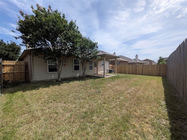 Building Photo - 5760 Fountain Flat Dr