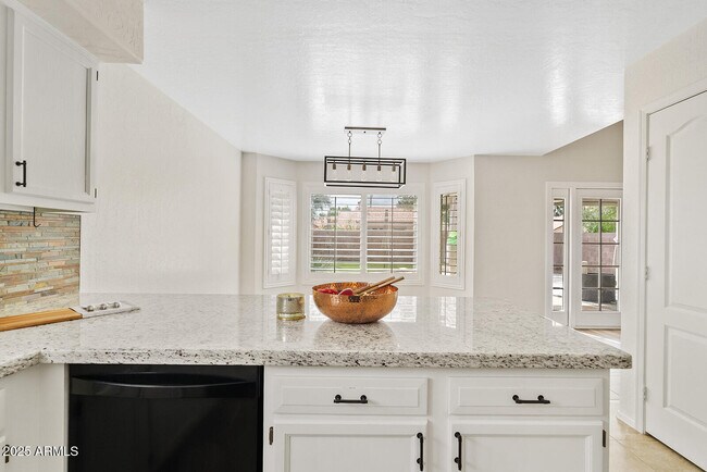 Building Photo - 861 W Shellfish Dr