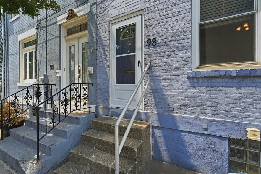 Building Photo - 98 S 18th St