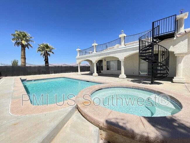 Building Photo - 3300 Ridge View Ave