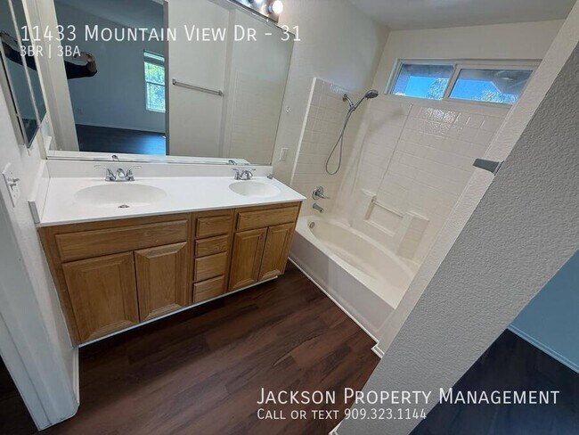 Building Photo - 11433 Mountain View Dr