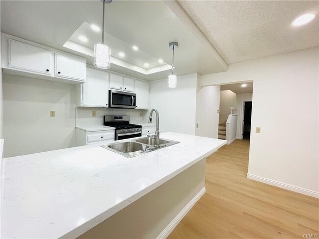 Building Photo - 28 Spinnaker