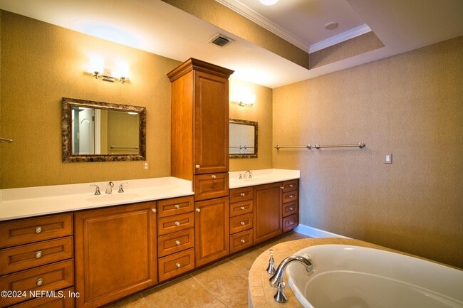 Building Photo - 525 3rd St N