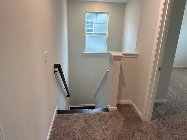 Building Photo - 5029 Castleoak Dr