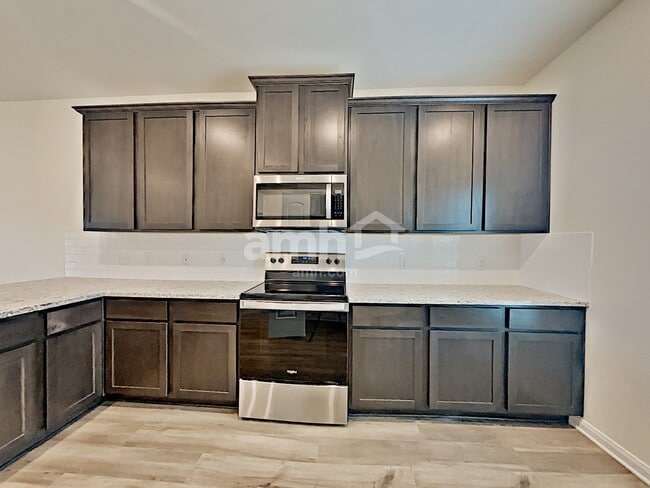 Building Photo - 3137 Bowen St