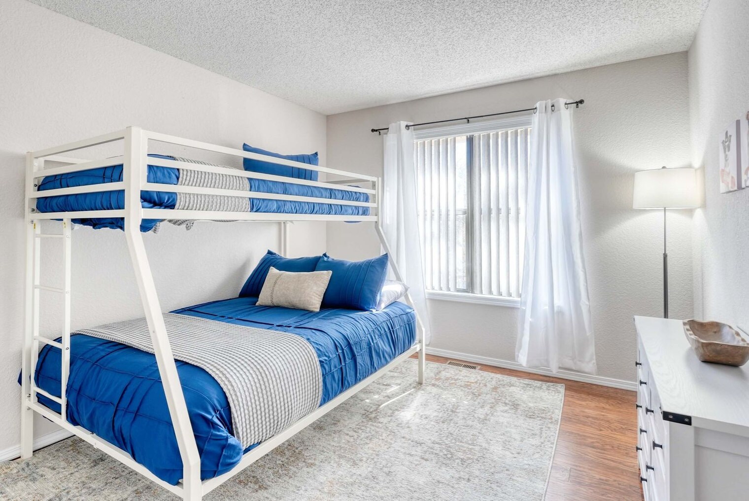 Building Photo - 15 Farnham Dr