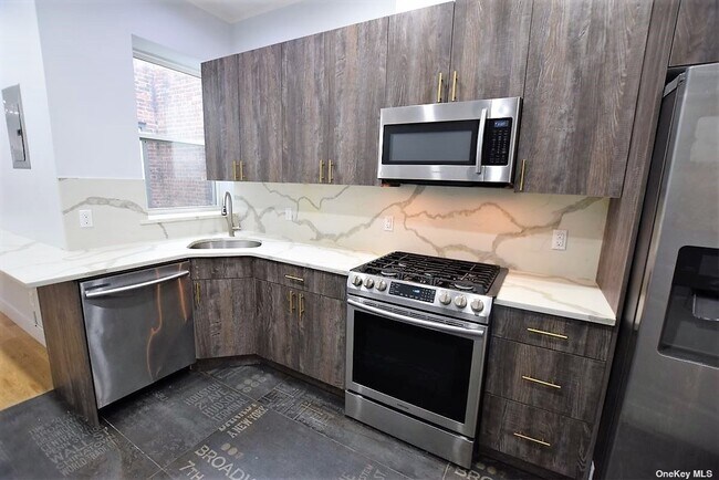 Building Photo - 48-54-54 46th St