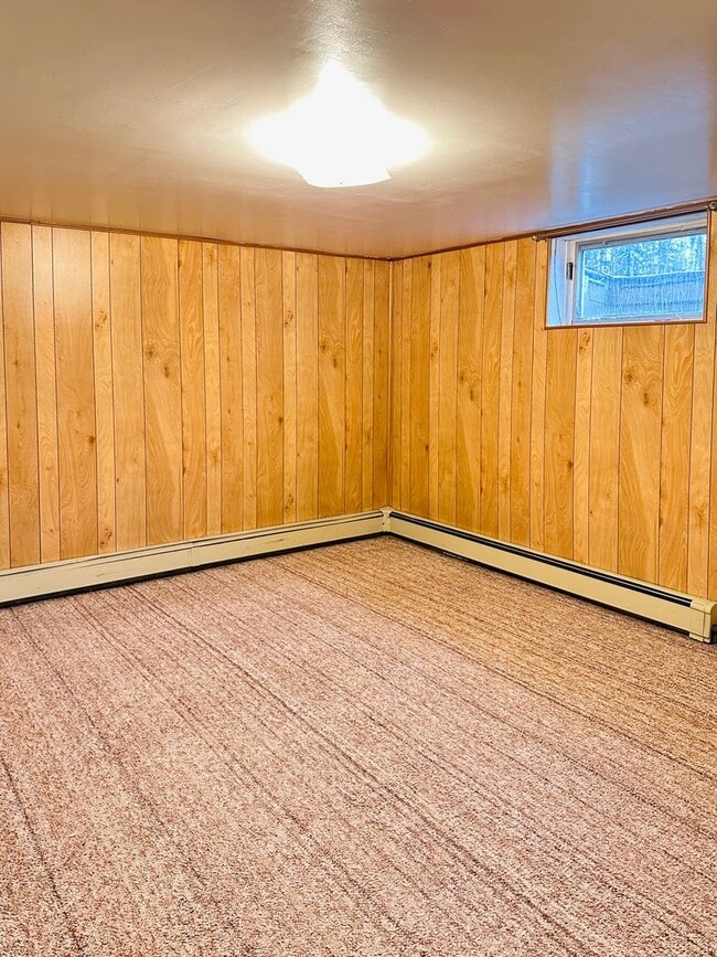 Building Photo - North Pole Home for Rent – 2BR, 1.5BA, Det...