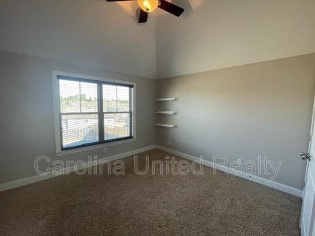 Building Photo - 344 Brentford Ave