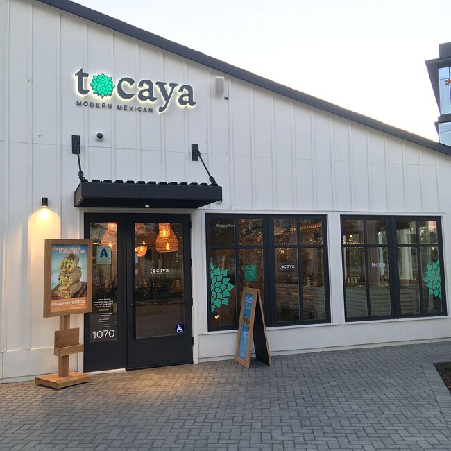 Building Photo - 3887 Pell Pl