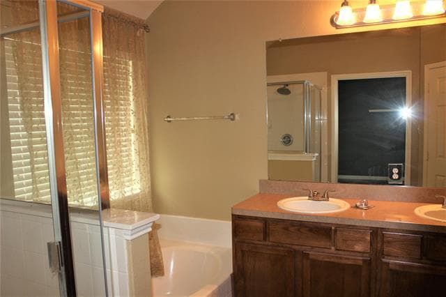 Building Photo - 13679 Mill Town Dr