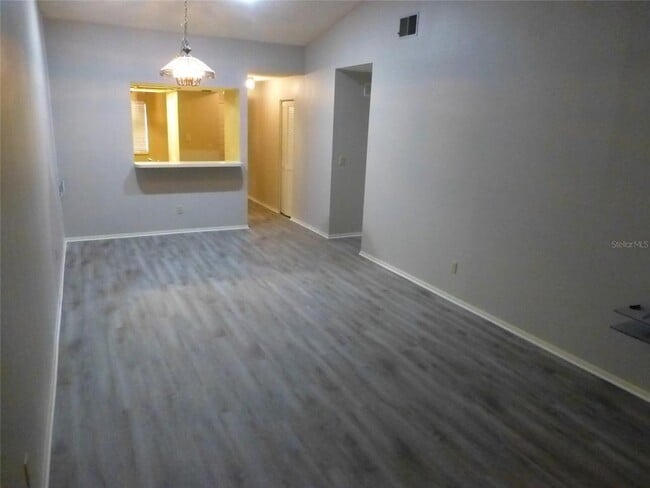 Building Photo - 2822 Whitehall Dr