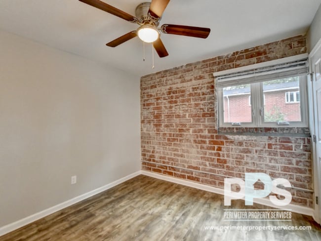 Building Photo - 217 Lampkin St NE