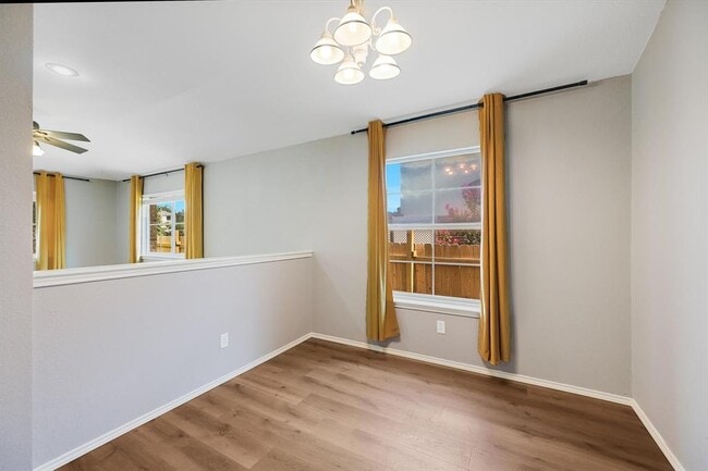 Building Photo - 1104 Battenburg Trail