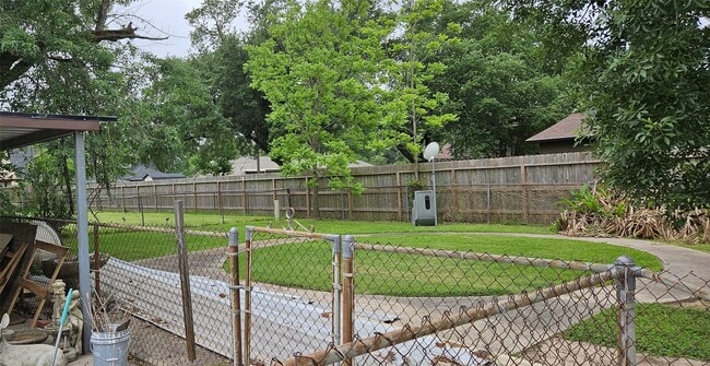 Building Photo - 1602 Luella Ave