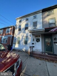 Building Photo - 225 Wood St