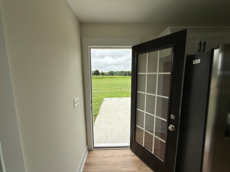 Building Photo - 1359 Benson Hardee Rd