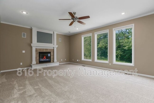 Building Photo - 701 Tomahawk Ct