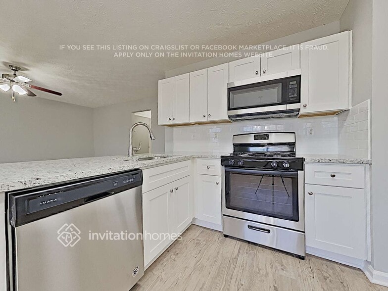 Building Photo - 5022 Wesleyan Dr