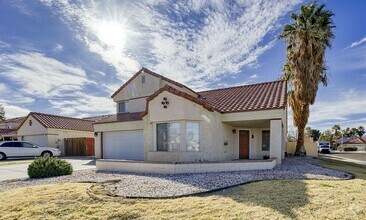 Building Photo - Please Contact Vaughn Realty to set up an ...