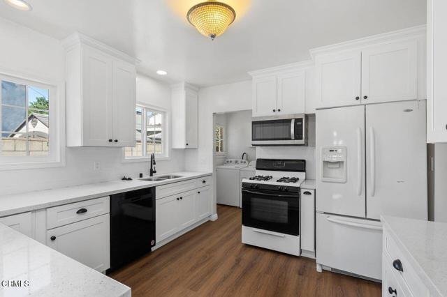 Building Photo - 787 Elmira St