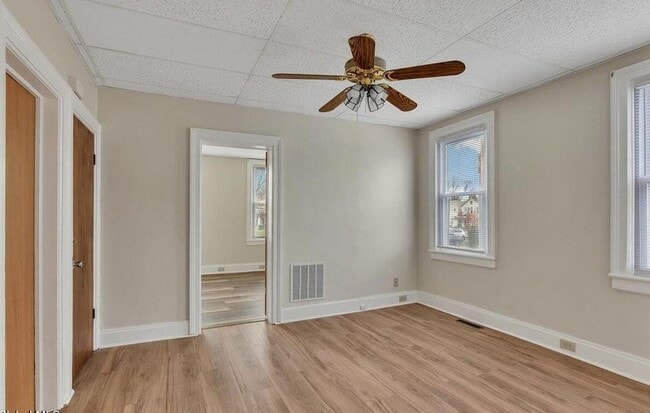 Building Photo - 39 111th St