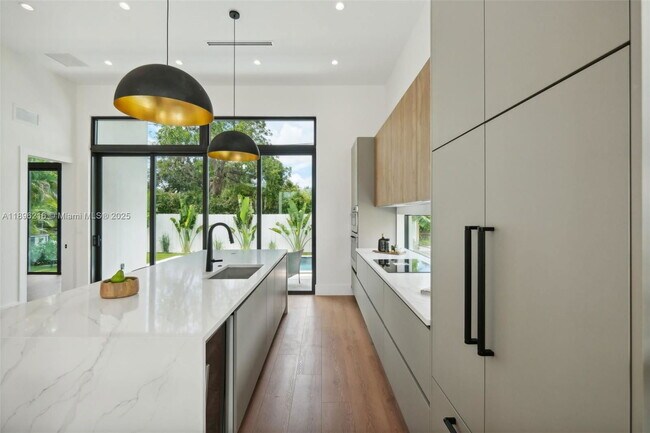 Building Photo - 510 NW 50th St