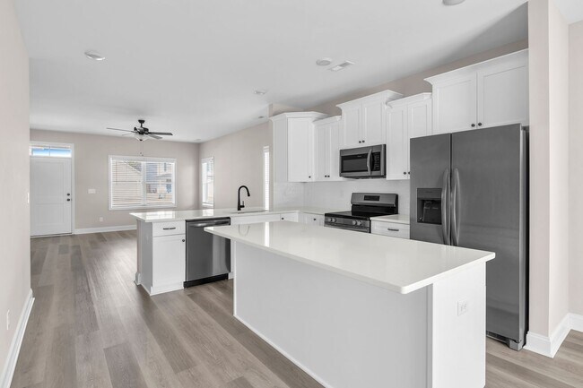 Building Photo - The Landing at Lewis Creek | 3 bedrooms, 2 baths