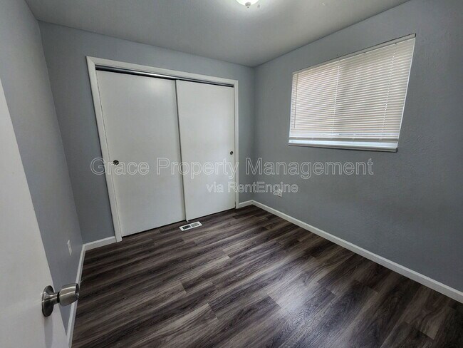 Building Photo - 774 W Cleveland Cir