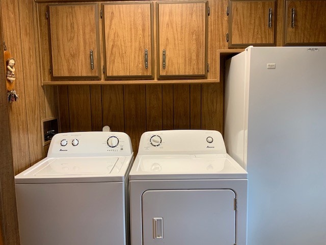 Building Photo - 121 Larch Ct