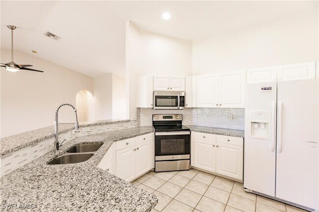 Building Photo - 1156 SW 44th Terrace