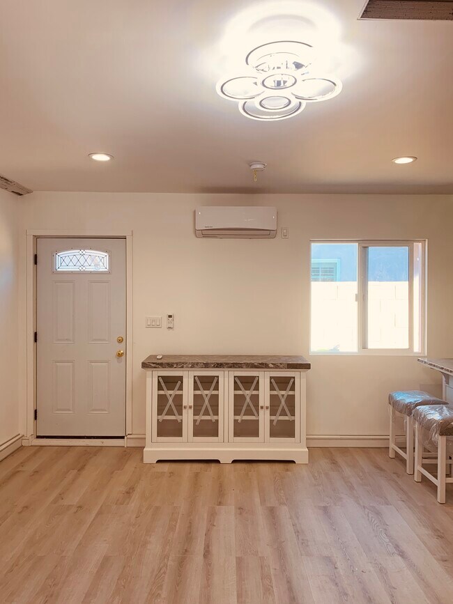 Building Photo - 7408 Capistrano Ave