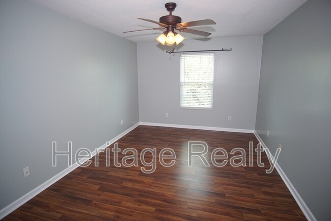 Building Photo - 818 Coleville Way